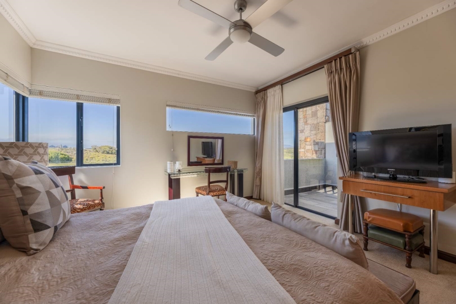 5 Bedroom Property for Sale in Oubaai Western Cape